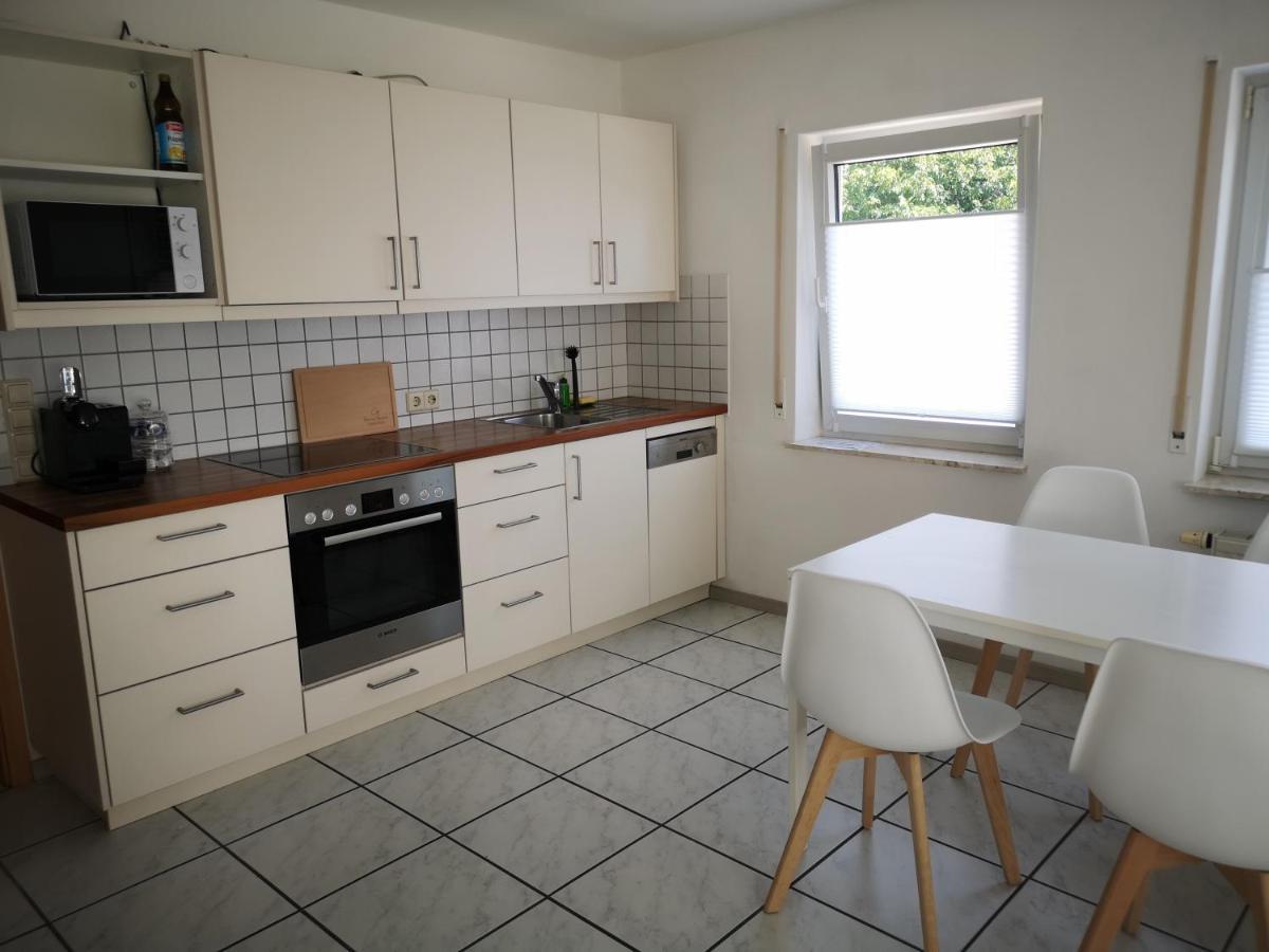 Familienfreundliche Ferienwohnung mit Wohlfühlbalkon und kostenlosem Parkplatz Meckenbeuren Exterior foto